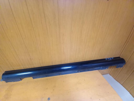 moulding threshold left AMG MERCEDES C-class W204 197 sedan A2046981354