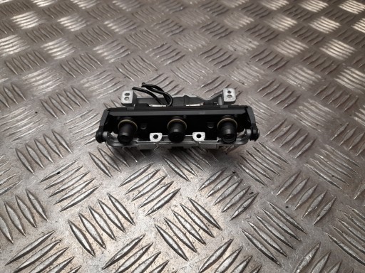 1514448-00-G - Камера tesla модель y 2021 лобове скло 151444800г