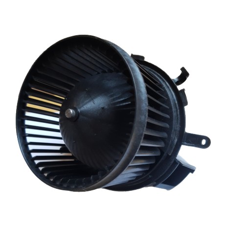 5770NU-1 - ВЕНТИЛЯТОР ОХОЛОДЖЕННЯ FIAT DUCATO PEUGEOT BOXER 06