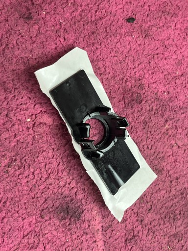 bracket of the sensor PDC front Volkswagen Transporter - Caravelle T6 7LA919494B