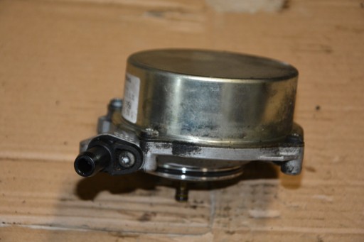 ВАКУУМНЫЙ НАСОС VACUM VW TOUAREG 4,2 059145100J
