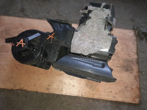 ОБОГРЕВАТЕЛЬ КОМБАЙН VW POLO V 5 6R 6R1820003AA