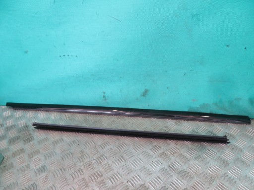 moulding dust right front MERCEDES W253 GLC 43 3.0 C KLASA AMG 18R