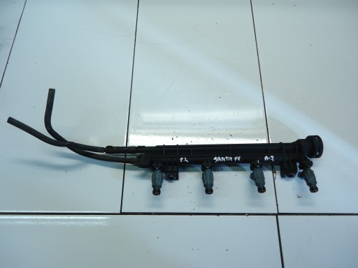 HYUNDAI SANTA FE 2.4 injection ramp injector 35310-38010