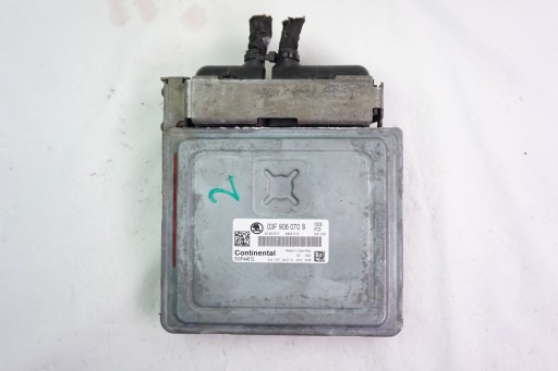 Комп'ютер контролер двигуна skoda octavia 03f906070s