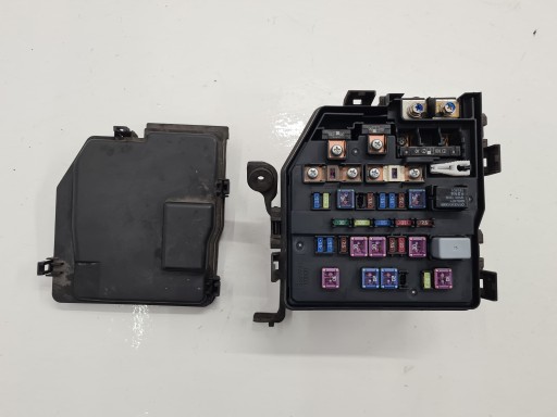 Коробка запобіжників honda cr-v iii 08-swy-e01