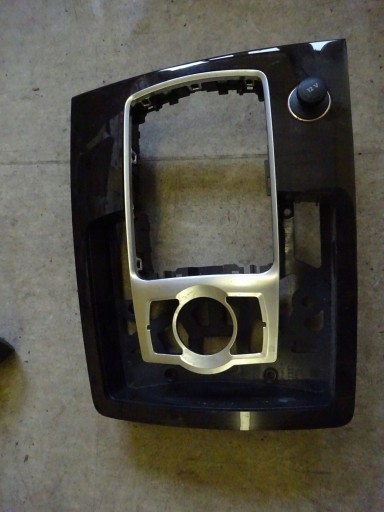 0000000000000000 - AUDI Q7 рамка панелі MMI 4L0864261D