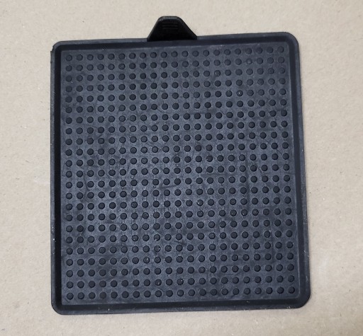 MATA ANTYPOSLIZGOWA mats rubber TUNELU SRODKOWEGO SEAT ATECA 2016r.