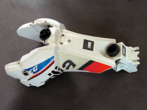 tank beschädigt APRILIA TUAREG 660
