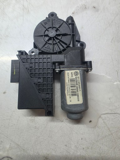 /5 - Электродвигатель правого переднего стекла vw t5 6y2959801