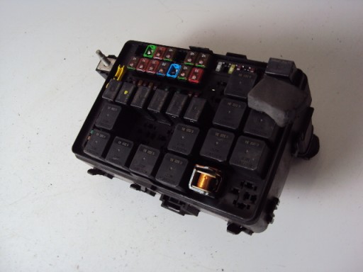 7154-0571-30 - Коробка запобіжників maserati ghibli 2013-