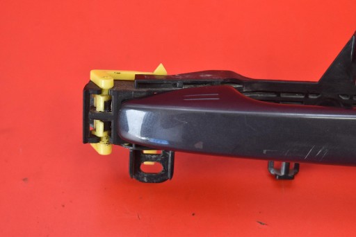handle left front front 8V1 TOYOTA PRIUS 3 III XW30 09-11