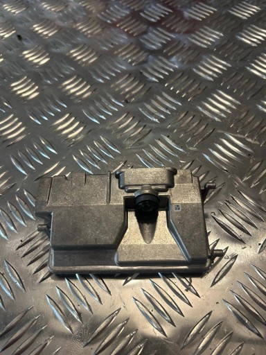 7PP980653D - Porsche macan (95b) 2016 лобовое стекло/передняя камера