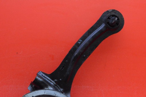 swing of the pivot left rear part VOLVO V40 2 II 1.6 D2 114 KM 12-16