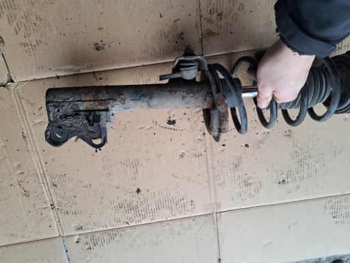 shock absorber right front MERCEDES A-KLASA W169 2.0 CDI
