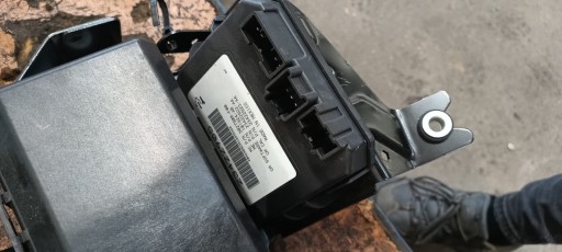 Opel insignia a kombi модуль контроллера крышки багажника 23422905