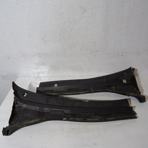 MAZDA 3 2004R Grille égouttage BP4K507R1