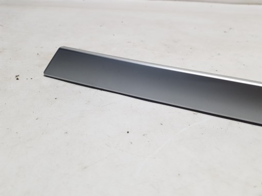 moulding DEKOR door left left MERCEDES W207 2077270322