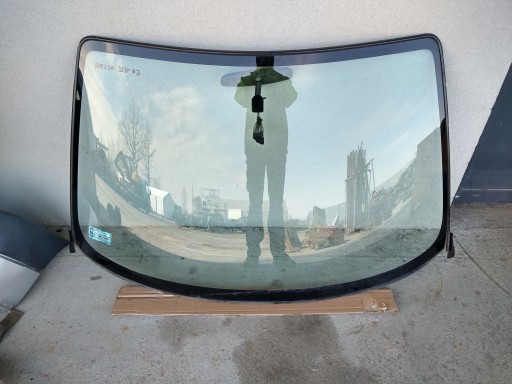 ЛОБОВОЕ СТЕКЛО MAZDA 323 F BJ