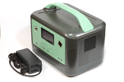 Портативний накопичувач енергії p15