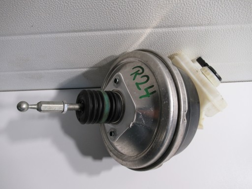 AUDI A4 B8 8K A5 ET 8T SERVO FREIN 8K0612103N