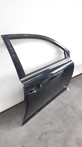 door front front right Toyota Avensis T25