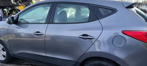 173/054 - Левая дверь задняя левая задняя часть hyundai ix35 ix 35 zare