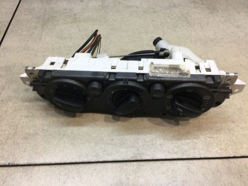 PANEL Bouches buses Climatisateur air conditionné FOCUS MK2 3M5T19980AD
