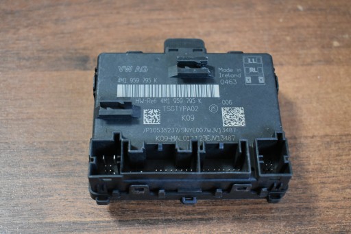 module door AUDI 1 9