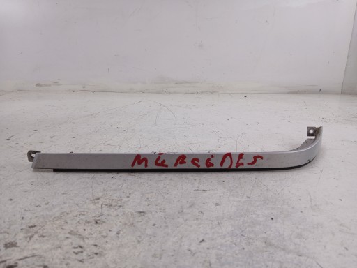 MERCEDES W202 moulding below LAMPE left front