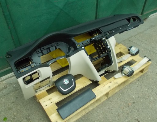 SKODA SUPERB II dashboard console airbag roof airbags tension belts