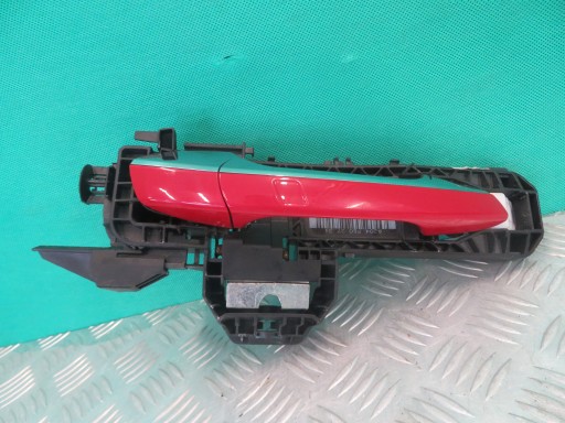 A2047602734 - Ручка двери правая задняя KEYLESS A Class W176 18R