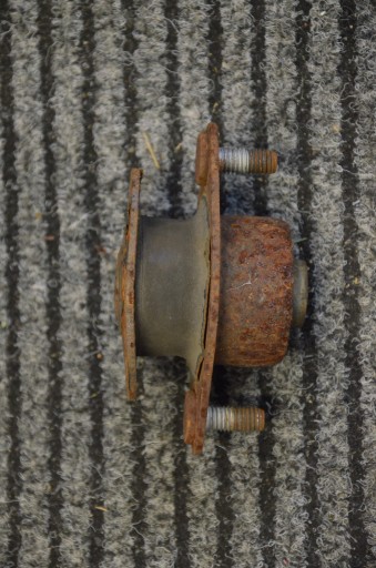 ПОДУШКА РАМИ КРІПЛЕННЯ JEEP WRANGLER JK