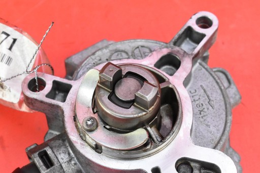 Pompa VACUM WAKUM 31316688 VOLVO S40 2 II 2.0 D3 150 KM 16-20