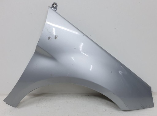 Правое переднее крыло mercedes w245