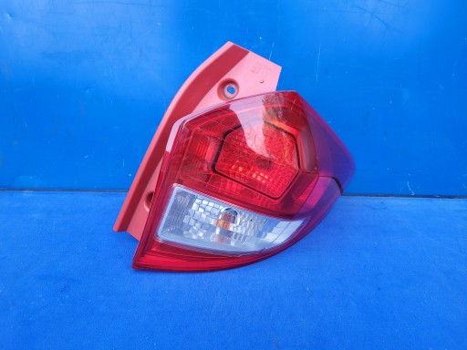 Subaru trezia 2011-2015 11-15 фонарь задний правый