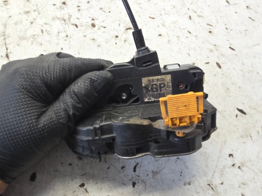 OPEL INSIGNIA A lock door right front 13579523 GP EUROPA