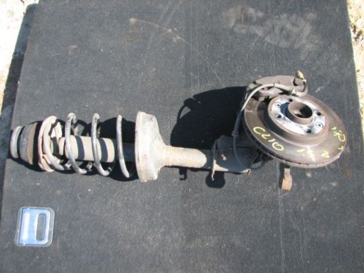 Правый поворотный кулак mcpherson renault clio ii 1.4 01