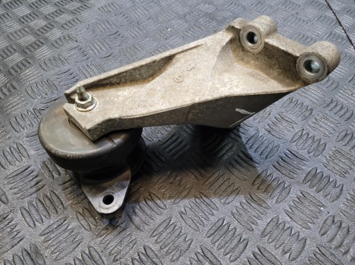 holder engine mount left NISSAN LEAF II ZE1
