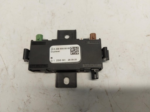 Mercedes EQC 400 W293 amplifier ANTENY