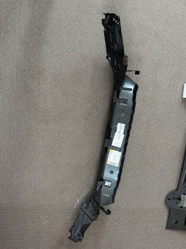 41007402489 - ЗАДНИЙ РЕМЕНЬ MINI CLUBMAN F54 НЕ ИСПОЛЬЗУЕТСЯ