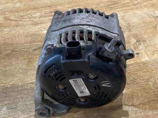 Генератор bmw f10 f30 oe 7605061 iapal1624