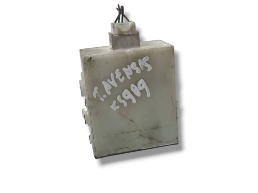 control unit central of a lock Toyota Avensis 2 T250 2006 89741-05050