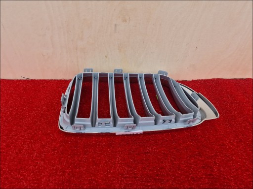 BMW X3 X4 F25 F26 PO LIFCIE 15-17 ROK left kidney grille grid 51117210725 K68/145