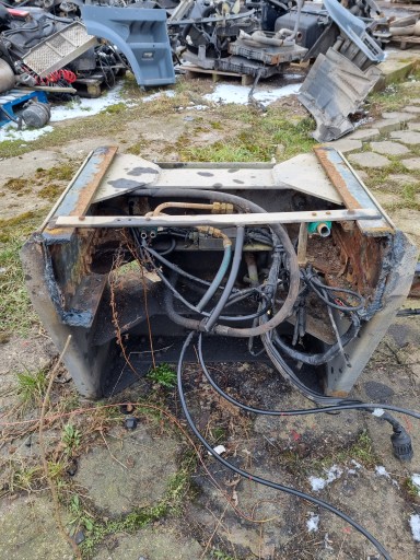 Зчіпний гак балка lohr евакуатор daf xf cf