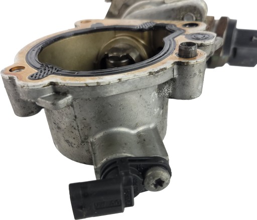AUDI A6 C6 LIFT 3.0 TFSI feed pump sensors 06E103535A