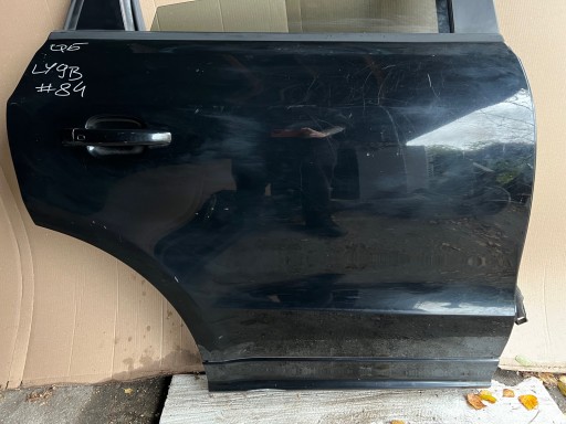 AUDI Q5 8R door right rear part right rear. PRZEDLIFT LY9B