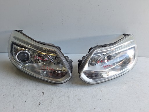 FORD FOCUS MK3 11-14 light left XENON UK