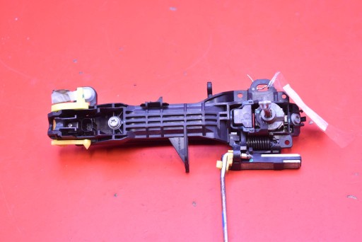 handle left front front black TOYOTA AVENSIS T27 09-11