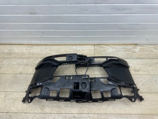 right left bumper bracket of the front BMW 5 G30 G31 LIFT 2020->